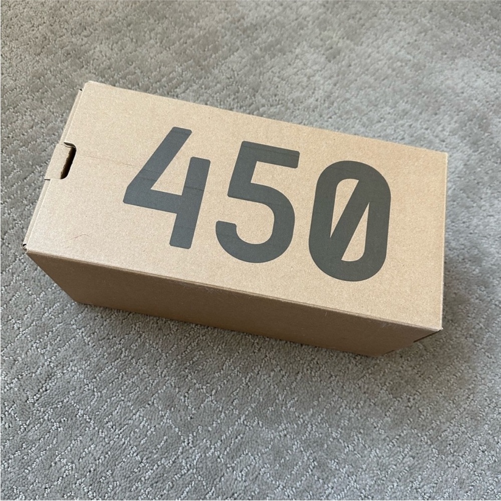 Yeezy 450 - Picture 6 of 9